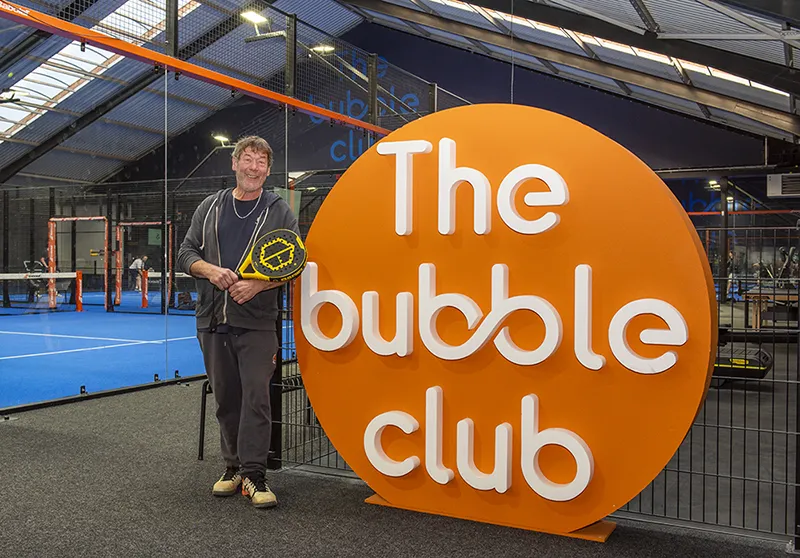 Peter van tennis naar, jawel… padel